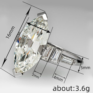 Anello con Diamante Taglio Marquise Placcato in Platino e Rodio con Pietre Laterali a Baguette, Colore D Naturale, Anello di Fidanzamento da Donna Q477 - Product Image 4