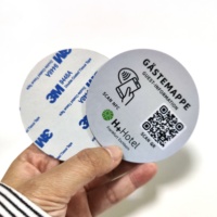 Kundenspezifisch Bedruckter QR-Code-Tag mit NFC-Menü-PVC-Karte und NTAG215-Chip 13,56MHz RFID-Kommunikation für Restaurant und Geschäft