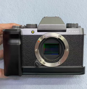 Appareil photo hybride Micro 4/3 Panasonic Lumix DC-G95 d'occasion original, 20,3 MP, 4K UHD, vente en gros - Product Image 1