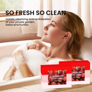 Jabón Íntimo Artesanal de Rosa y Fresa con Aceite Esencial, Jabón Sólido Hidratante y Limpiador para el Cuidado Diario - Product Image 4