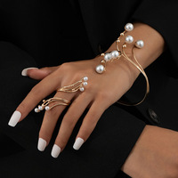 Classique Ensemble Bijoux Plaqué Or 2 Pièces Ligne Étagée Bague Perle Bracelet Jonc Perle Rouge Blanche pour Femme