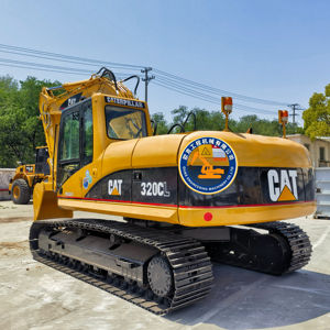 Excavadora Usada Cat 320CL de Alto Rendimiento y Bajo Precio, Excavadora Original de Orugas Pesadas en Venta en Shanghái, China - Product Image 1