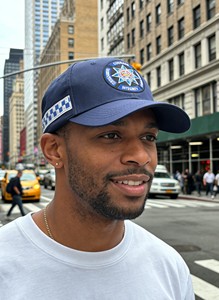 Gorra de Béisbol Azul Marino con Logotipo Personalizado y Banda Reflectante Ajustable para Deportes, Entrenamientos y Actividades al Aire Libre en Todas las Estaciones - Product Image 4