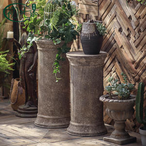 Support à fleurs colonne romaine rétro européenne pour jardin, ornement vintage d'extérieur pour la décoration de villa et balcon, finition métallique naturelle - Product Image 2