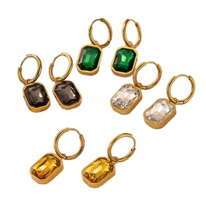 Pendientes de Aro Delicados de Acero Inoxidable con Cristales Verdes y Negros, Chapados en Oro de 18K, Resistentes al Agua, para Mujer, Venta al Por Mayor - Product Image 1