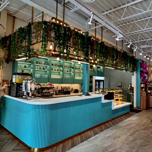 การออกแบบร้านเบเกอรี่และร้านกาแฟสุดหรู |   เคาน์เตอร์ค้าปลีกแบบกำหนดเองจาก MDF และโลหะ เป็นมิตรกับสิ่งแวดล้อม สำหรับตกแต่งร้านค้าในห้างสรรพสินค้าและคาเฟ่ - Product Image 3