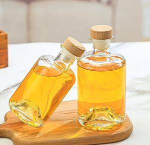 Botella de vidrio redonda transparente de base pesada con tapas de madera T-Top para licor Spirit Wine Vodka Whisky Rum Gin - Product Image 4