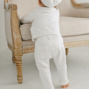 Haute qualité 24 mois garçons vêtements ensemble doux bébé garçon baptême tenues avec motif solide Boutique personnalisée automne enfants vêtements - Product Image 2