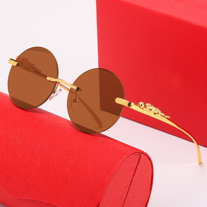 Nuevas Gafas <span class=keywords><strong>de</strong></span> Sol <span class=keywords><strong>de</strong></span> <span class=keywords><strong>Marca</strong></span> <span class=keywords><strong>de</strong></span> Lujo sin Marco para Hombre y Mujer, UV400, con un Diseño <span class=keywords><strong>de</strong></span> Leopardo Único y Elegante, Redondas, Estilo Retro, <span class=keywords><strong>de</strong></span> Diseñador - Product Image 4