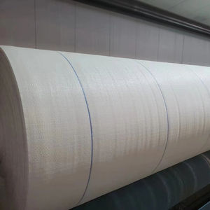 Paillasson en plastique tissé <span class=keywords><strong>agricole</strong></span> pour le jardinage Film de paillis en tissu paysager Coupe personnalisée Couvre-sol moulé pour le contrôle des mauvaises herbes - Product Image 2