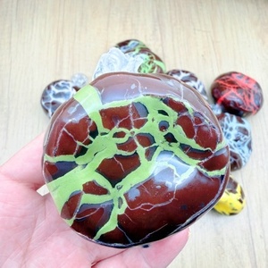 Matcha Black <strong>Chocolate</strong> <strong>Mint</strong> Crispy Handmade Stress-Relief Toy Noisy Ball for Youth 7-14 Years with Logo Customization - Product Image 3
