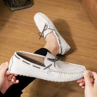 Mocassins en daim et cuir véritable de haute qualité pour hommes, chaussures de conduite décontractées de luxe, chaussures plates à enfiler, personnalisables en gros