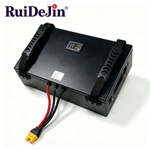 แบตเตอรี่ลิโพแบบชาร์จได้ ความเร็วการคายประจุสูง ขนาด 6S 8S 12S 22.2V 29.6V 44.4V สำหรับยานพาหนะไร้คนขับ UAV UGV และหุ่นยนต์ - Product Image 5