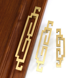 Nouvelle poignée de meuble en laiton de style chinois, poignée de tiroir géométrique pour armoire, design durable et antioxydant pour la maison et le bureau - Product Image 1