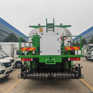 Clw Asphalt Distributor Bitumen Emulsion Spreading Sprayer <b>Spraying</b> Truck - Product Image 1