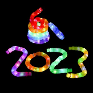 Confezione da 6 pezzi Light Up Fidget Pops Tube Glow Decompression Squeeze Led Pops Tube Toy per bambini e adulti