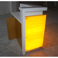 Conception commerciale de petite armoire de bar et comptoir de station de cocktail cuisine en bois pour la maison hôtel restaurant debout au sol