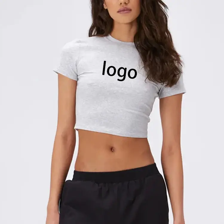 OEMカスタムホット販売コットンスポーツベーシックブランクTシャツ半袖女性用スリムクロップトップ