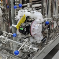 Machine de fabrication de parfums en Chine Machine de production Ligne de production de parfums Mélangeur à réservoir en acier inoxydable