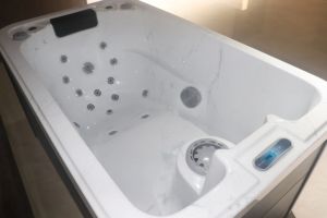 Bain à remous de luxe d'extérieur, très demandé et économique, 1,8 m, avec massage, pour 1-2 personnes, prix spa, bain à remous extérieur, spa extérieur - Product Image 6