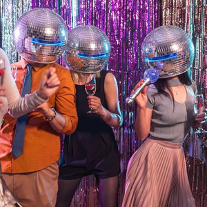 Casque Boule Disco Miroir avec Télécommande et Contrôle des Couleurs, Accessoire de Costume pour Noël, Soirées Dansantes, Bars, Clubs, Fêtes, Raves et Spectacles - Product Image 3