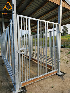 Écuries préfabriquées temporaires en acier pour <span class=keywords><strong>chevaux</strong></span>, stalles portables d'<span class=keywords><strong>extérieur</strong></span> avec toit et mangeoire à <span class=keywords><strong>foin</strong></span> pour ferme, pour porcs, poulets, chiens et lapins 3x3m - Product Image 5