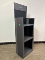 Présentoir pliable à trois niveaux en métal gris foncé pour accessoires de quincaillerie, personnalisable, haute capacité de charge