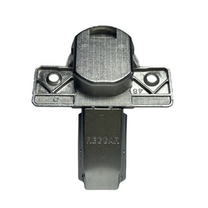 Dobradiça Hidráulica Reggar de <span class=keywords><strong>165</strong></span> Graus com Fechamento Suave e Ângulo Amplo para Portas de Armários, Ideal para Móveis Modernos de Escolas, Hospitais e Quartos - Product Image 5