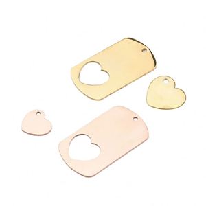 Traceur GPS miniature durable et sain à motif floral vintage pour chien et animal de compagnie, localisateur intelligent - Product Image 2
