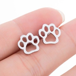 Ultimi <span class=keywords><strong>orecchini</strong></span> in acciaio inossidabile <span class=keywords><strong>orecchini</strong></span> con artiglio per animali domestici <span class=keywords><strong>orecchini</strong></span> con impronta di <span class=keywords><strong>gatto</strong></span> in <span class=keywords><strong>argento</strong></span>/oro/oro rosa <span class=keywords><strong>orecchini</strong></span> con artiglio animale - Product Image 2