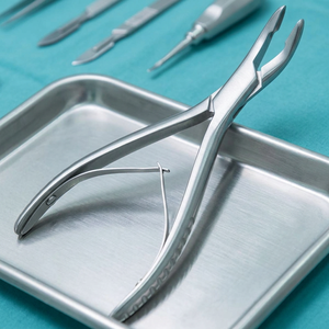 Rongeur à os manuel, instrument chirurgical en acier inoxydable, certifié CE Classe I pour opérations chirurgicales, instruments très demandés - Product Image 4