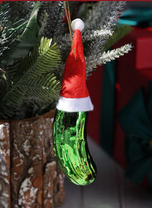 Adorno Navideño Colgante de Cristal Hecho a Mano con Forma de Pepino, Adorno Festivo de Cristal para Decoración del Árbol de Navidad - Product Image 6