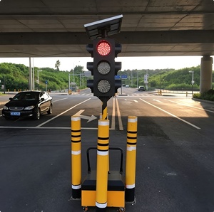 Semáforos Solares LED Personalizados, Portátiles con Trípode para Control de Tráfico Temporal en Obras Viales - Product Image 3