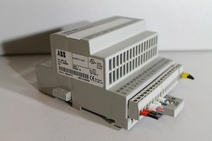Módulo Analógico 200C-IE8 para PLC - Product Image 2