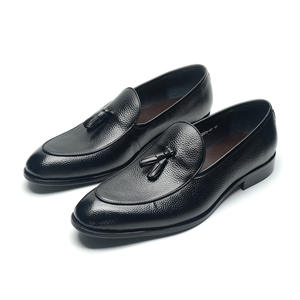 Mocassins de haute qualité pour hommes en cuir de vachette à franges personnalisés faits à la main pour des occasions formelles ou des vêtements décontractés - Product Image 5