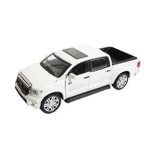 Die cast alloy 1:32 Toyota Tundra pickup SUV modelo Som e luz pullback carro brinquedo simulação Metal coletor carro modelo