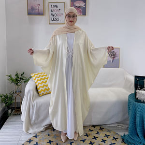Loriya Nouvelle tenue islamique traditionnelle Kaftan Abaya ouverte Abaya brillante pour femmes musulmanes Robe Abaya décontractée Abaya de tous les jours - Product Image 3