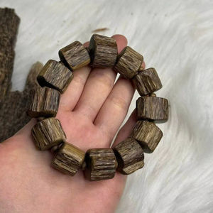 Bracelet en perles de bois en forme de baril, fait main, en bois naturel, élastique, bijoux pour hommes et femmes, méditation, yoga - Product Image 1