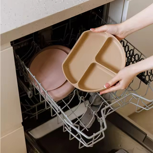 Juego de Vajilla de Silicona de Grado Alimenticio a Precio de Fábrica, Plato para Bebé Libre de Látex con Diseño de Compartimentos, Plato de Alimentación Infantil con Succión - Product Image 5