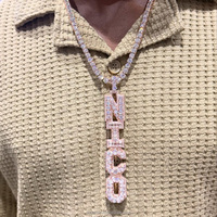 Lettres personnalisées Long pendentif Baguette Moissanite 925 argent Sterling plaque d'or Hip Hop mode Vertical pendentif collier hommes
