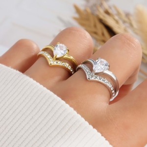 แหวนสแตนเลสสตีลประดับเซอร์โคเนียสองสีเคลือบทอง 18K สองชั้น ดีไซน์หรูหรา ทันสมัย เหมาะสำหรับใส่ทุกวัน - Product Image 4