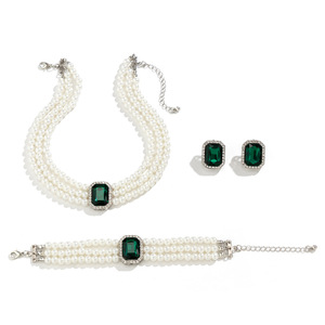 Europese Amerikaanse <span class=keywords><strong>retro</strong></span> paleisstijl meerlaagse choker ketting grensoverschrijdende kralen sieraden diamant imitatie parel vlinder - Product Image 6