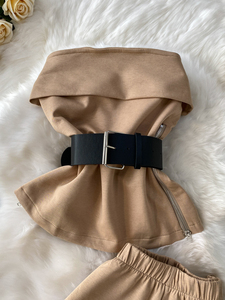 طقم أنيق مكون من توب بدون أكتاف مع سحاب جانبي وتصميم يضيق الخصر + بنطلون واسع عالي الخصر، مصنوع من البوليستر 100٪ برقبة دائرية - Product Image 2