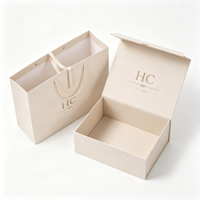 Boîte d'emballage de sac à main pliable magnétique de créateur, boîte cadeau de luxe en papier rigide, logo personnalisé pour marque de mode