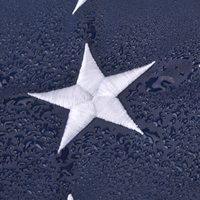 Drapeau américain 3x5 pieds, grand drapeau américain résistant au vent avec étoiles brodées, rayures cousues, œillets en laiton, durable pour l'extérieur