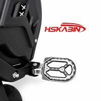 Repose-pieds en aluminium CNC avec logo personnalisé, surface dentée agressive pour moto électrique Yozma