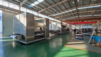 Professionele mesh-belt tunnelvriezer met roestvrijstalen strip blast chiller vriezer voor groenten, fruit en bessen