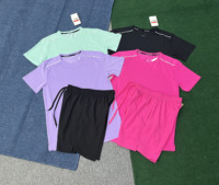 Conjunto Deportivo de 2 Piezas para Hombre, Camiseta de Secado Rápido con Rayas Azul Claro y Pantalones Cortos Deportivos Negros con Rayas Reflectantes