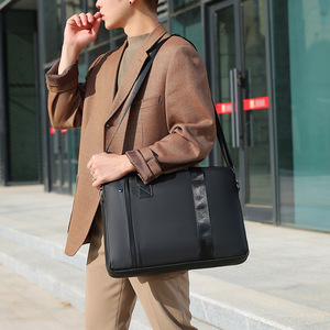 Sac de voyage d'affaires pour homme, grande capacité, sac à documents, sac bandoulière, sac fourre-tout élégant pour le bureau, sac à main pour ordinateur portable en cuir PU - Product Image 5