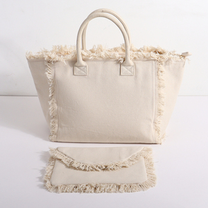 Borsa cosmetica con borsa con strascico da sposa personalizzata - Product Image 3